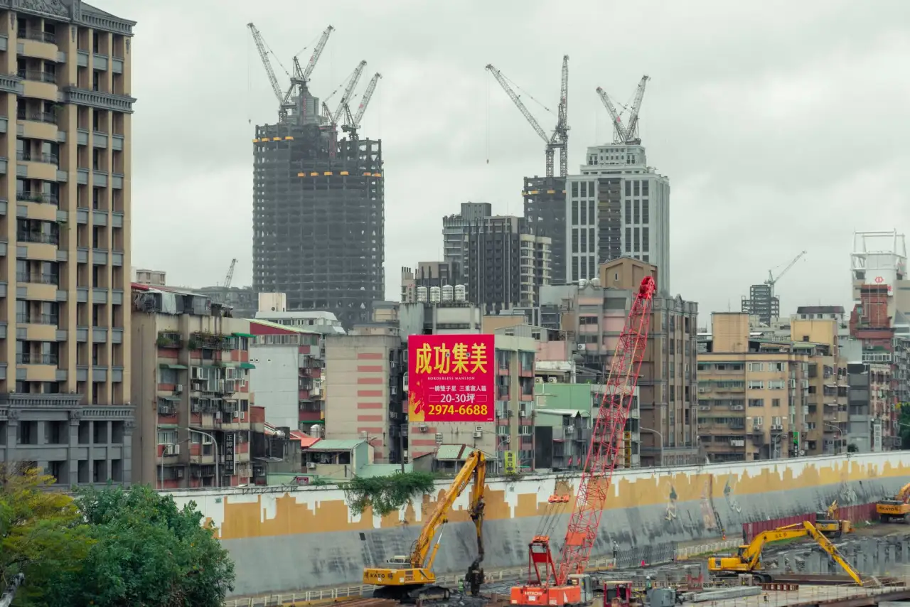 重庆恒凡达工程监理服务在高层建筑项目中的管控要点解析