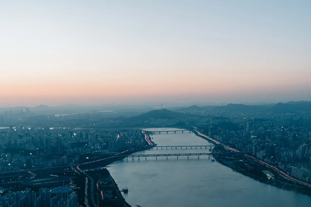 工程监理与项目管理有什么区别？重庆建设单位必须了解的核心要点