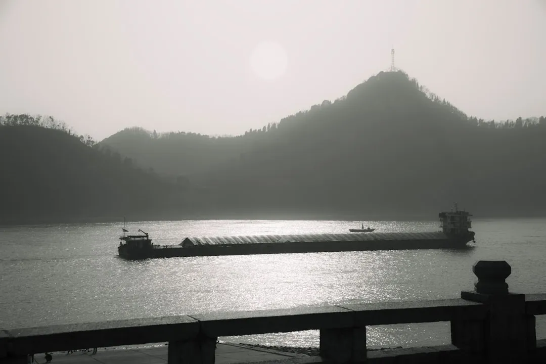 工程监理在重庆建设项目中的全过程管控要点解析